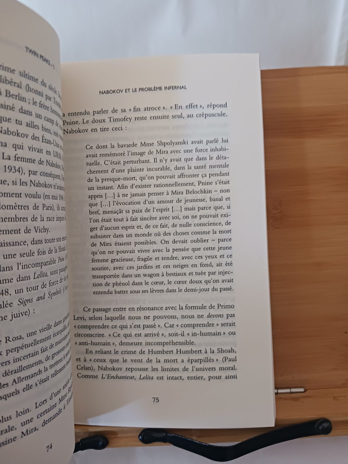 La friction du temps : Bellow, Nabokov, Hitchens, Travolta, Trump : essais et reportages, 1994-2017 – Image 3