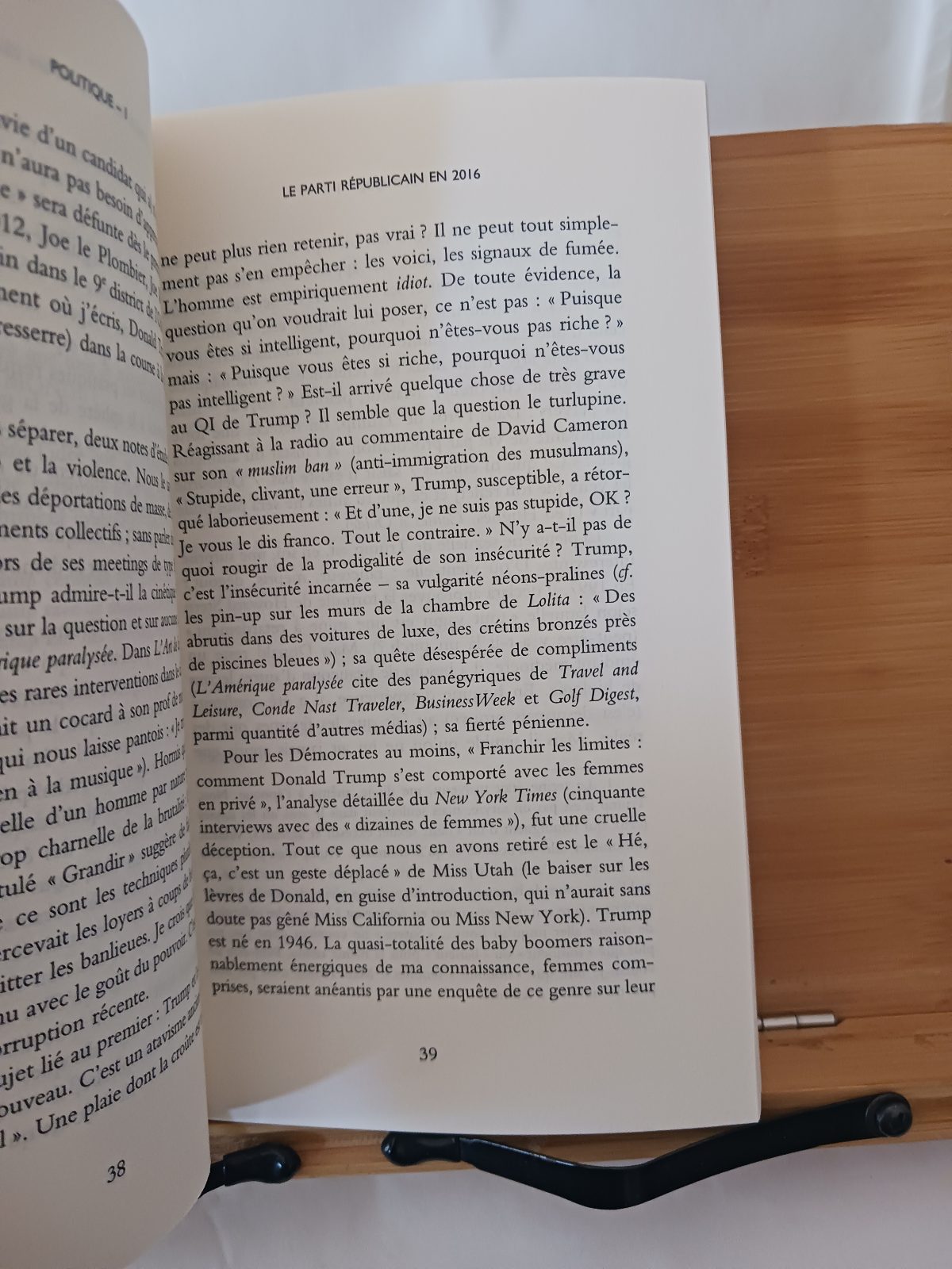 La friction du temps : Bellow, Nabokov, Hitchens, Travolta, Trump : essais et reportages, 1994-2017 – Image 4