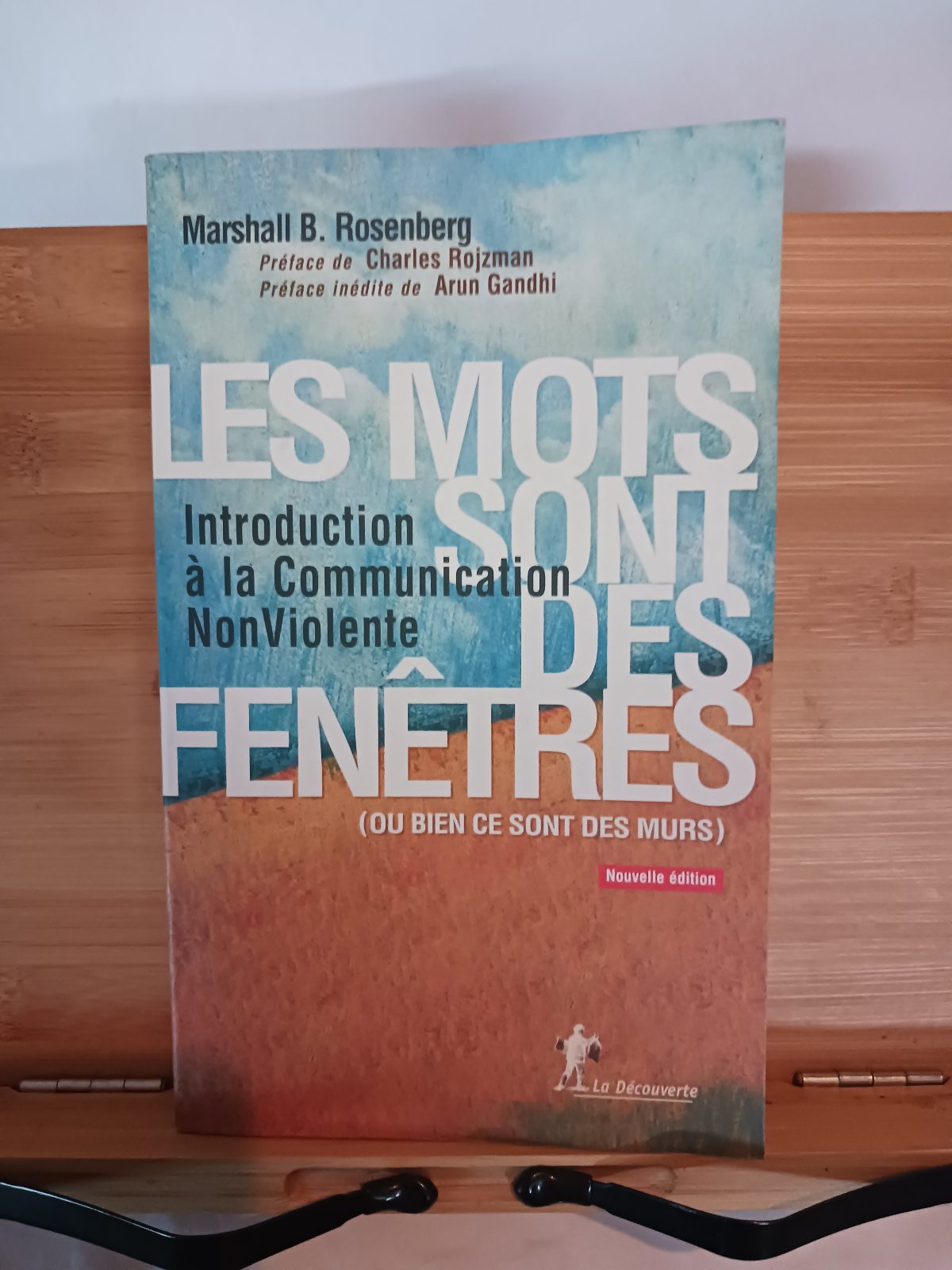 Les mots sont des fenêtres (ou bien ce sont des murs)