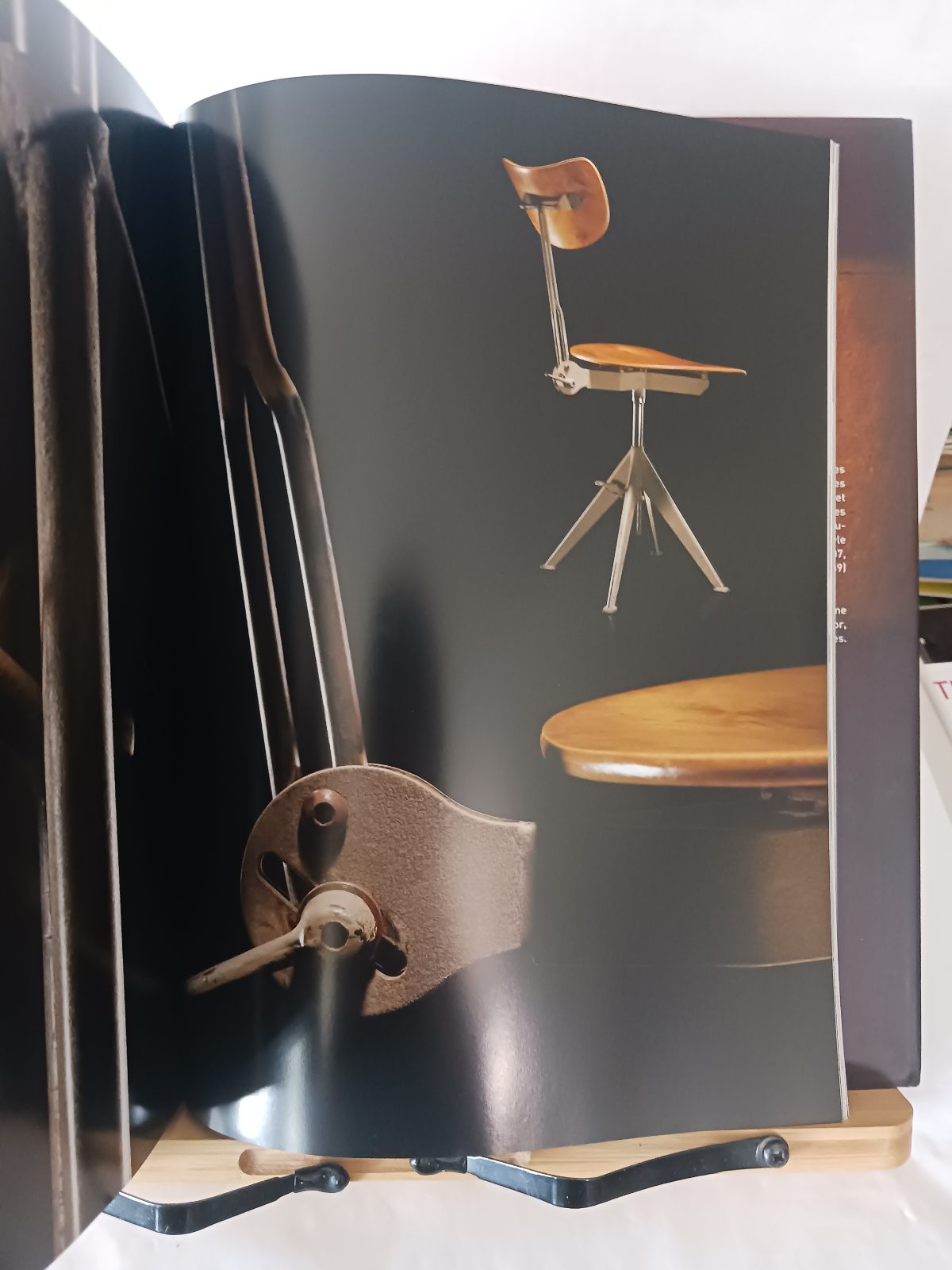 Objets cultes du mobilier industriel – Image 4