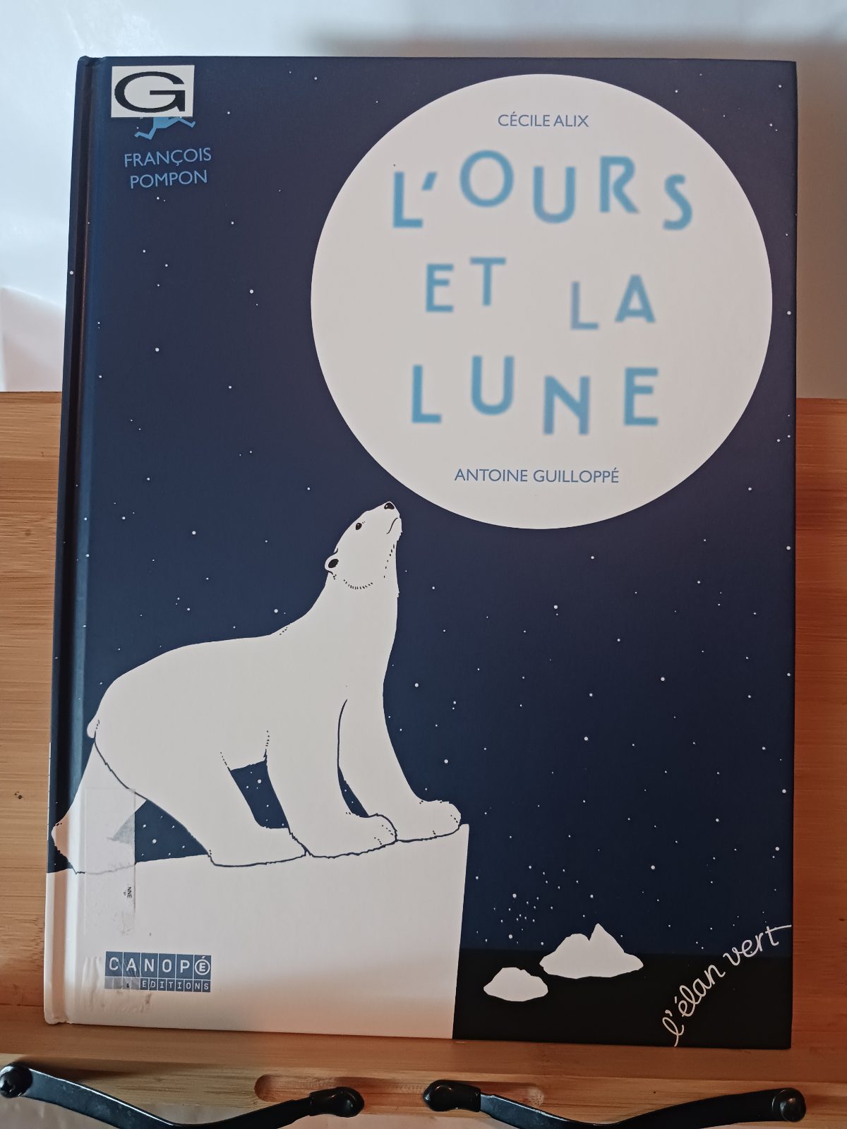 L'ours et la lune