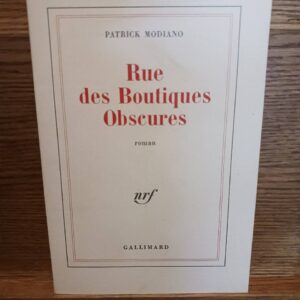 Rue des boutiques obscures
