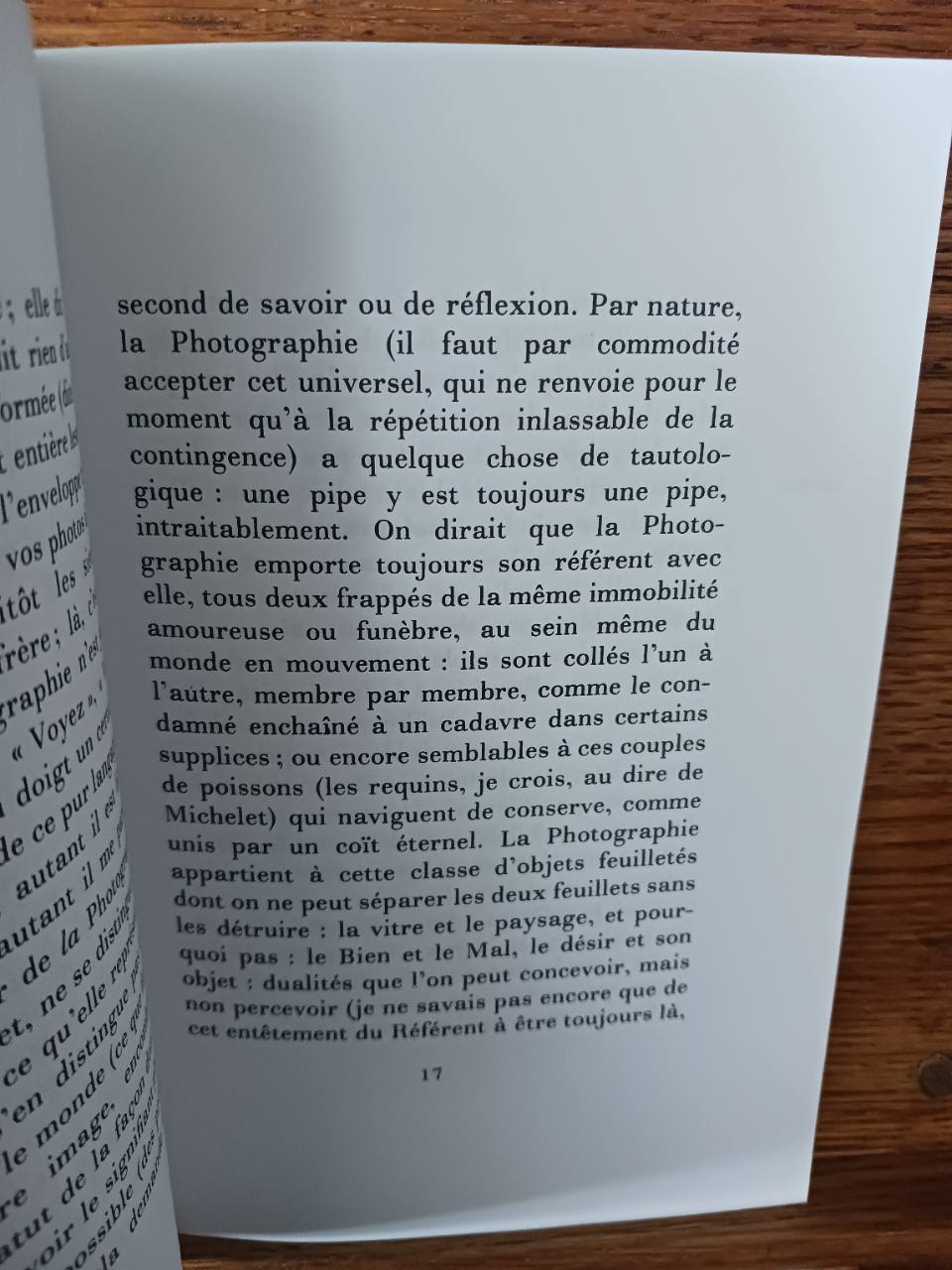 La Chambre claire - Note sur la photographieRoland Barthes 9782070205417 – Image 3