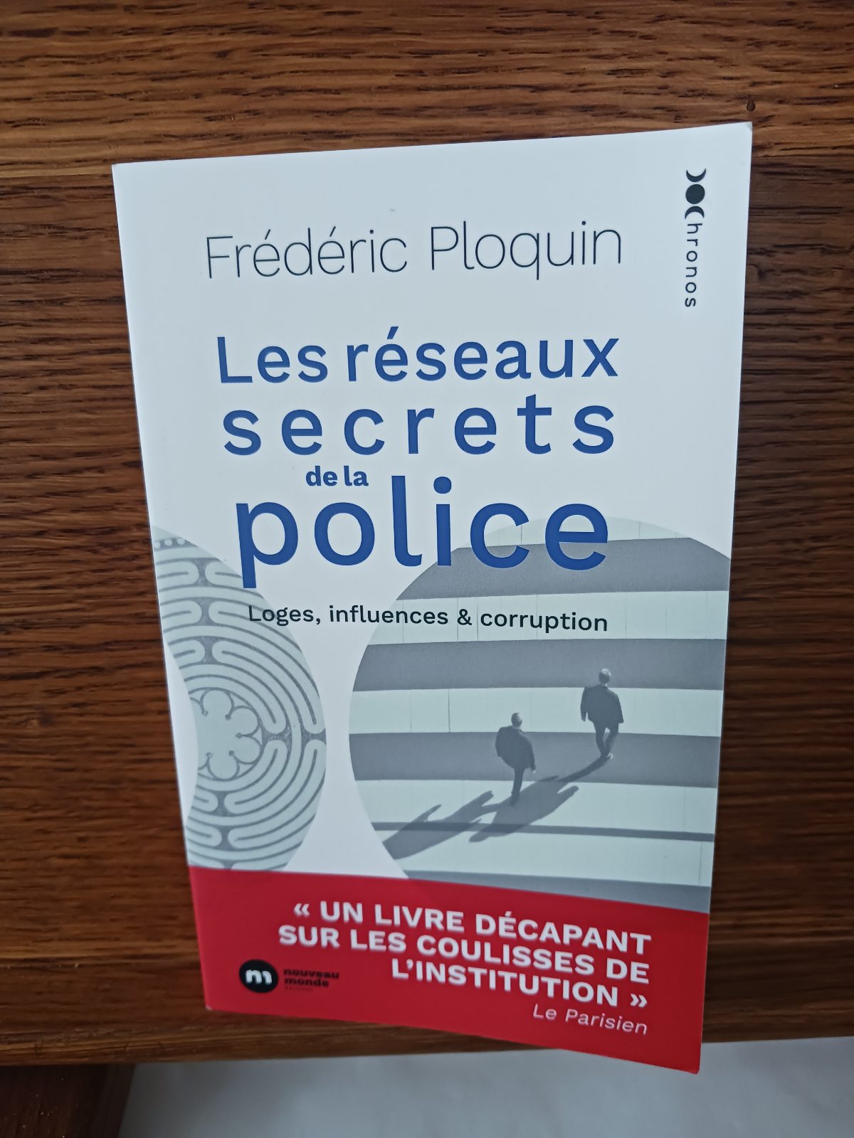 Les réseaux secrets de la police : loges, influence & corruption