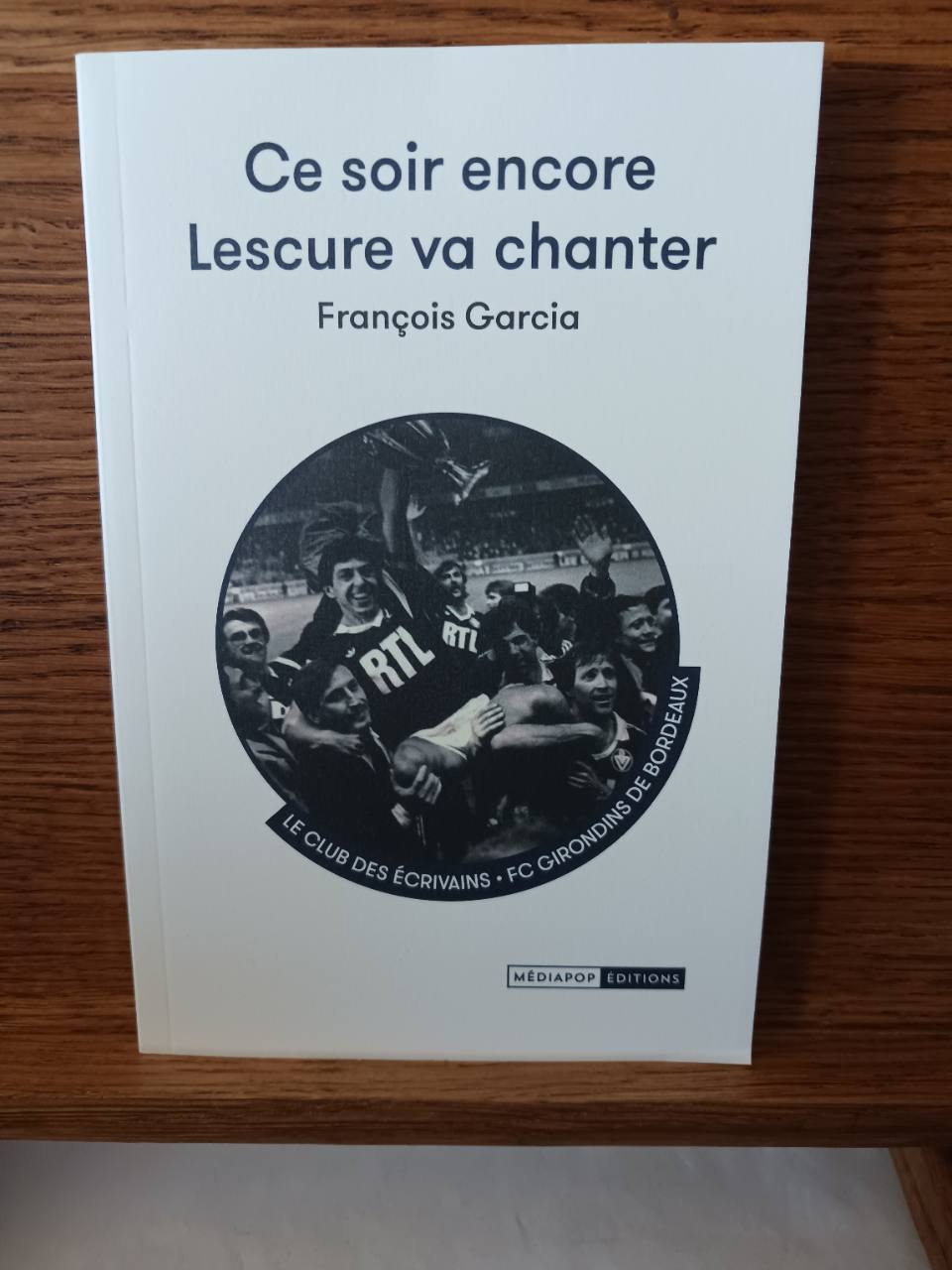 Ce soir encore Lescure va chanter