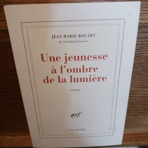 Une jeunesse à l'ombre de la lumière