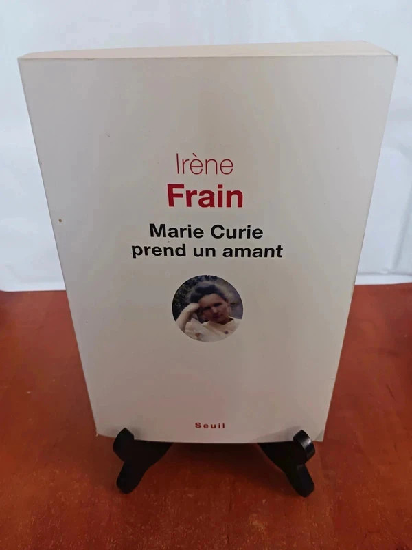 Marie Curie prend un amantIrène Frain 9782021183061