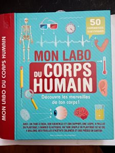 Livre apprécié: Mon labo Du Corps Humain Sally MacGill, un collectif d'illustrateurs