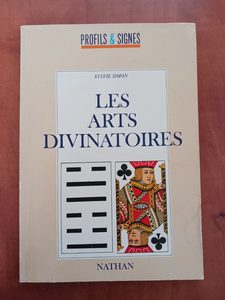 Les arts divinatoires Sylvie Simon