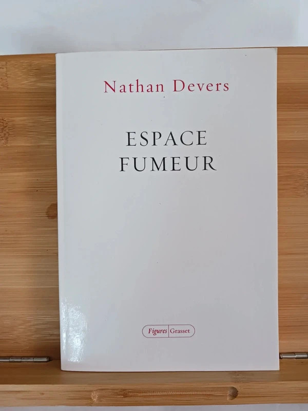 Espace fumeur - Collection Figures - 9782246822448 Nathan De
