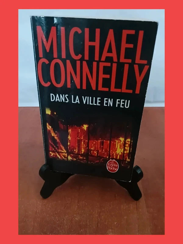 Dans la ville en feuMichael Connelly 9782253164111