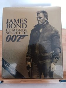 James Bond - Le monde secret de 007 - 9782357260139 Alastair