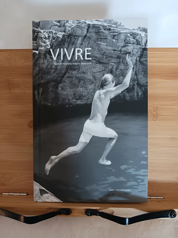 Vivre - Edition trilingue français-anglais-grec - 978-2-8734