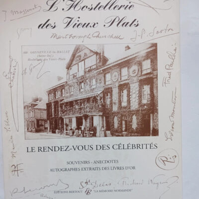 Dédicacé : L'Hostellerie des Vieux PlatsLucette Aubourg
